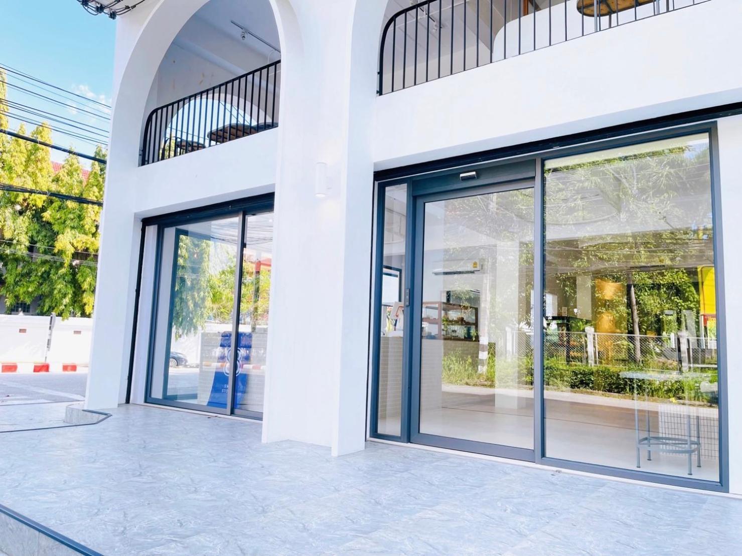 צ'יאנג מאי The Corner มุมม่วน คาเฟ่ แอนด์ โฮสเทล Mummuan Hostel מראה חיצוני תמונה