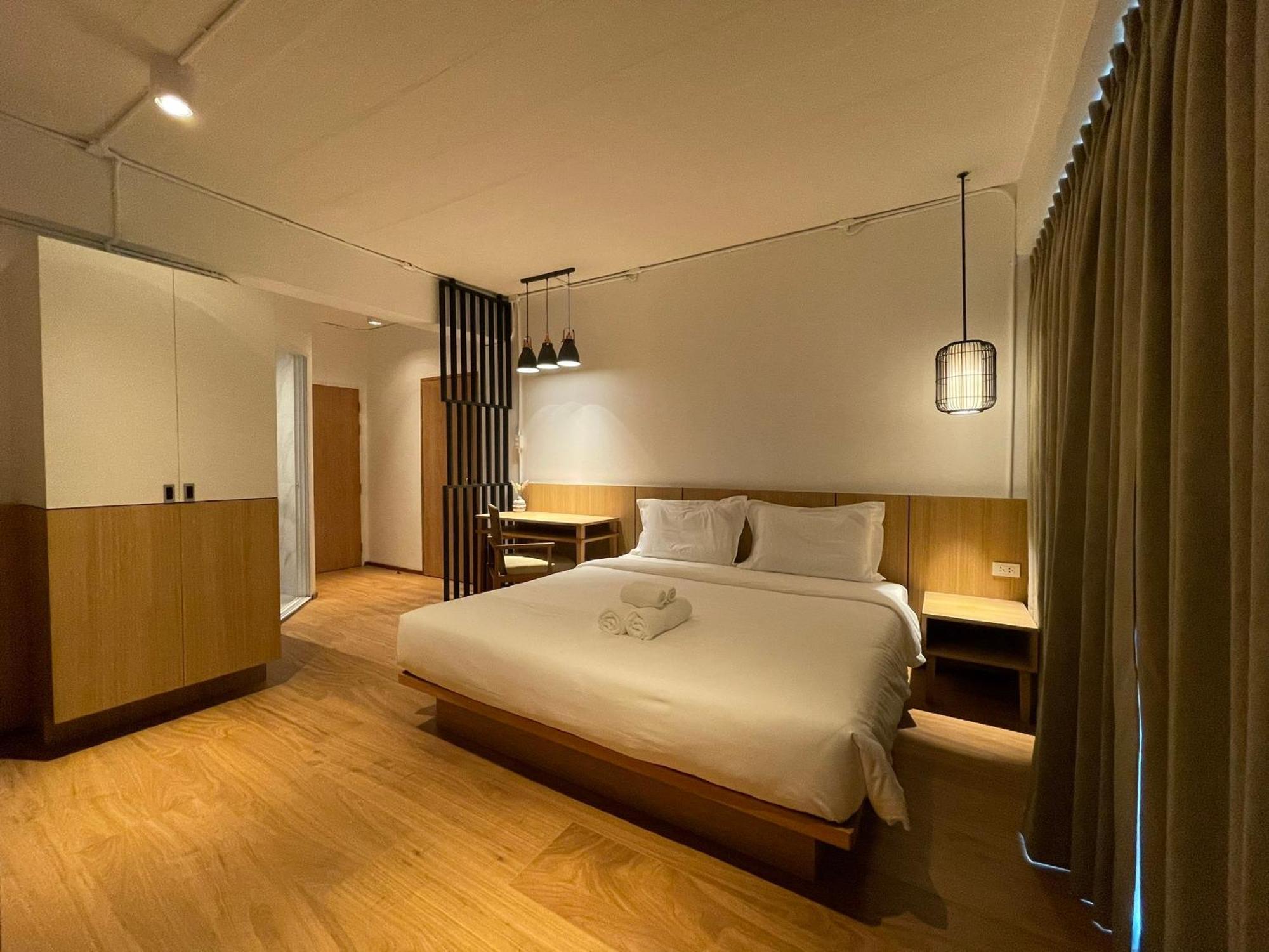 צ'יאנג מאי The Corner มุมม่วน คาเฟ่ แอนด์ โฮสเทล Mummuan Hostel מראה חיצוני תמונה