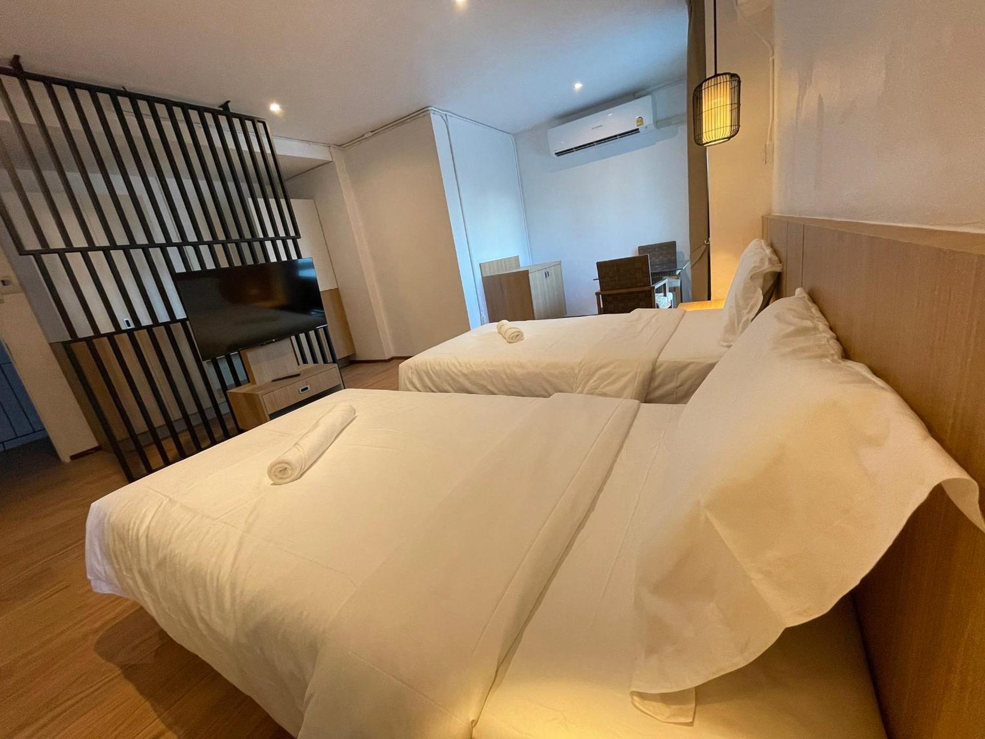 צ'יאנג מאי The Corner มุมม่วน คาเฟ่ แอนด์ โฮสเทล Mummuan Hostel מראה חיצוני תמונה